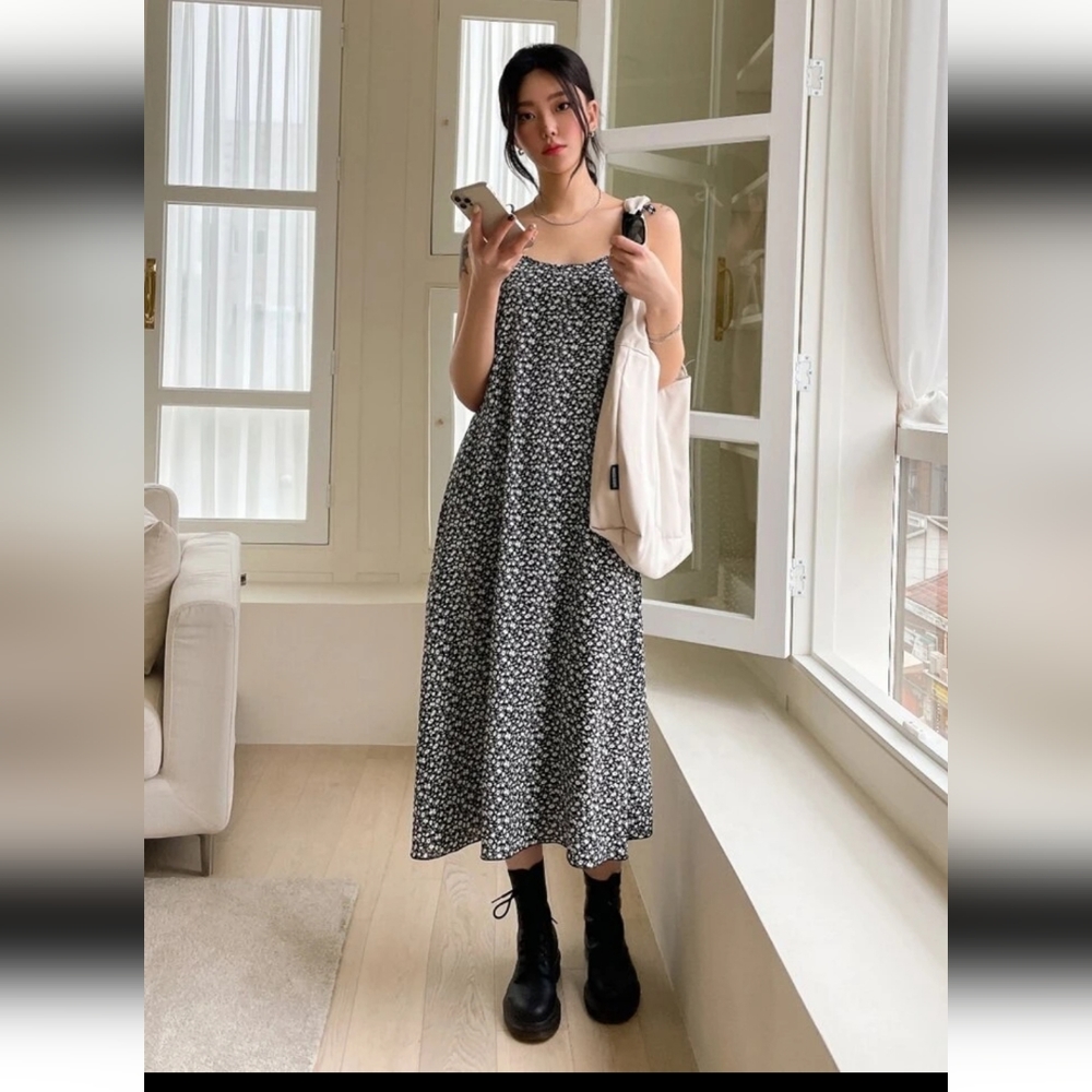 🌈 90s y2k Grunge Black and White Flower Print Maxi Dress